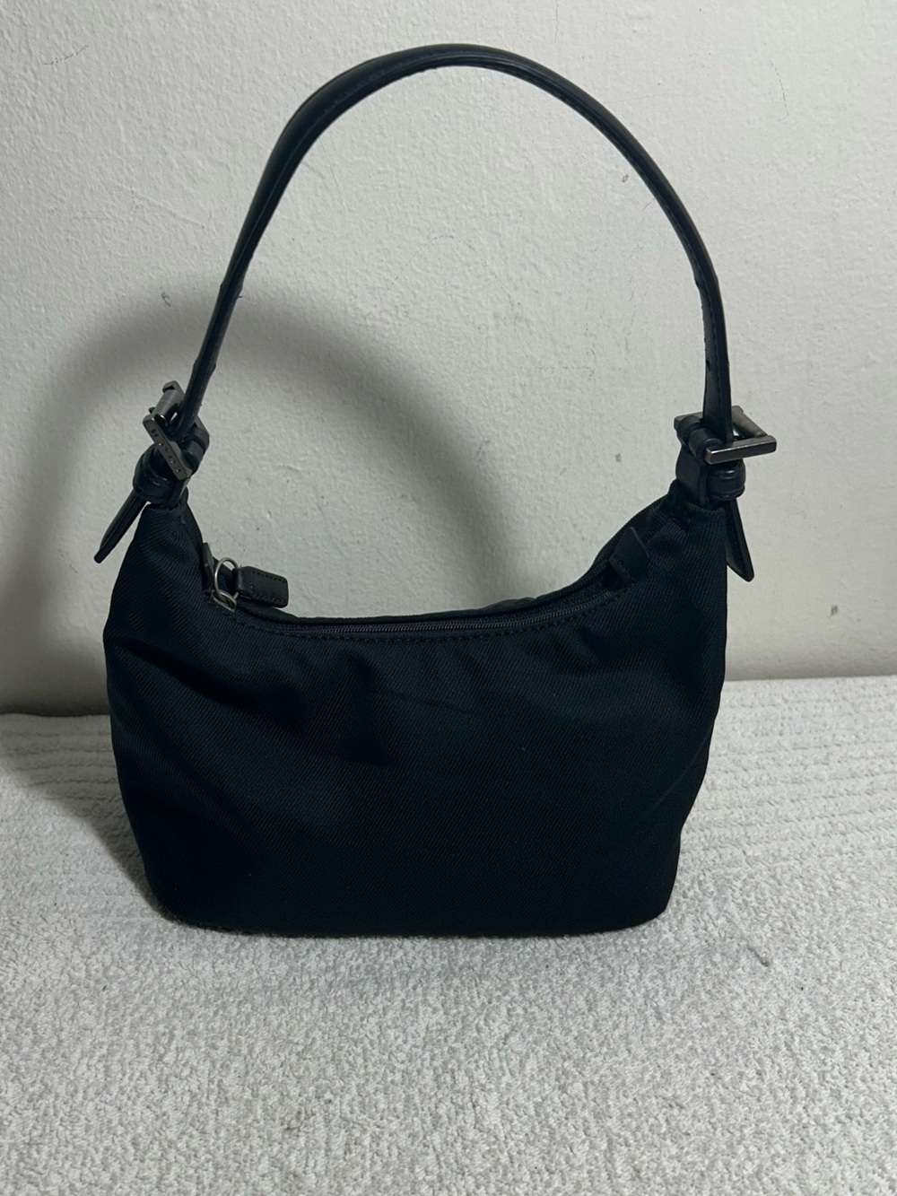 Coach Vintage Everyday Black Shoulder Bag - Minimalist Style linen and leather